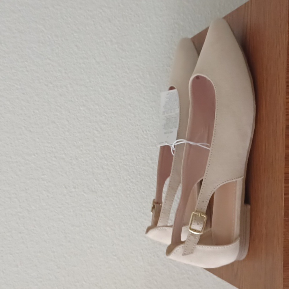 Old Navy Women's Pointy Toe Flats Side Cut-outs, Mocha Taffy
